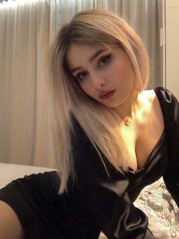 Николь Балезино